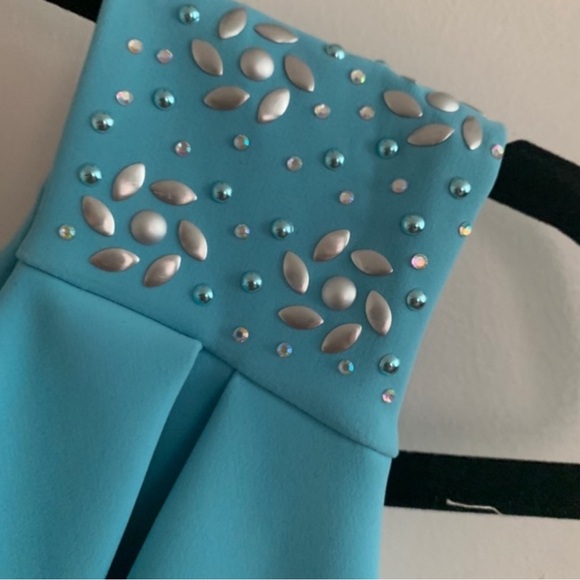 Chiara Boni off shoulder dress with beading. Made in Italy Size 48 - Picture 5 of 6